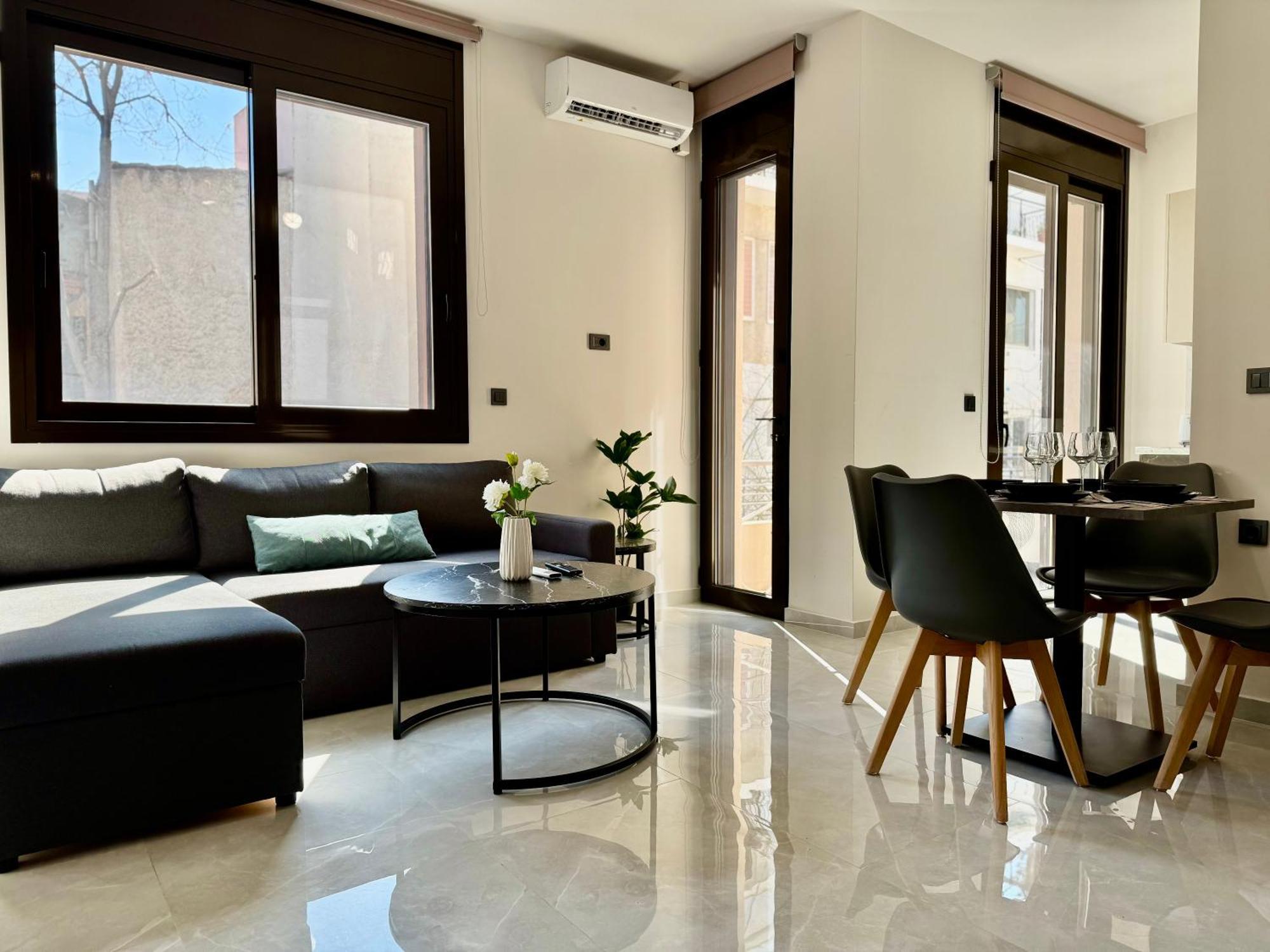 Spacious Apartment Near Monastiraki By Kozy Koala 아테네 외부 사진