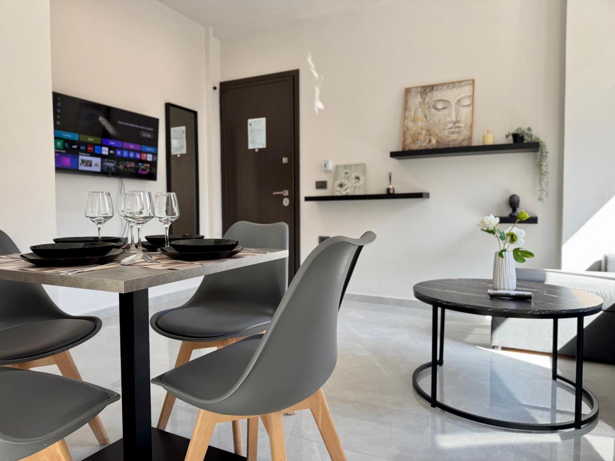 Spacious Apartment Near Monastiraki By Kozy Koala 아테네 외부 사진